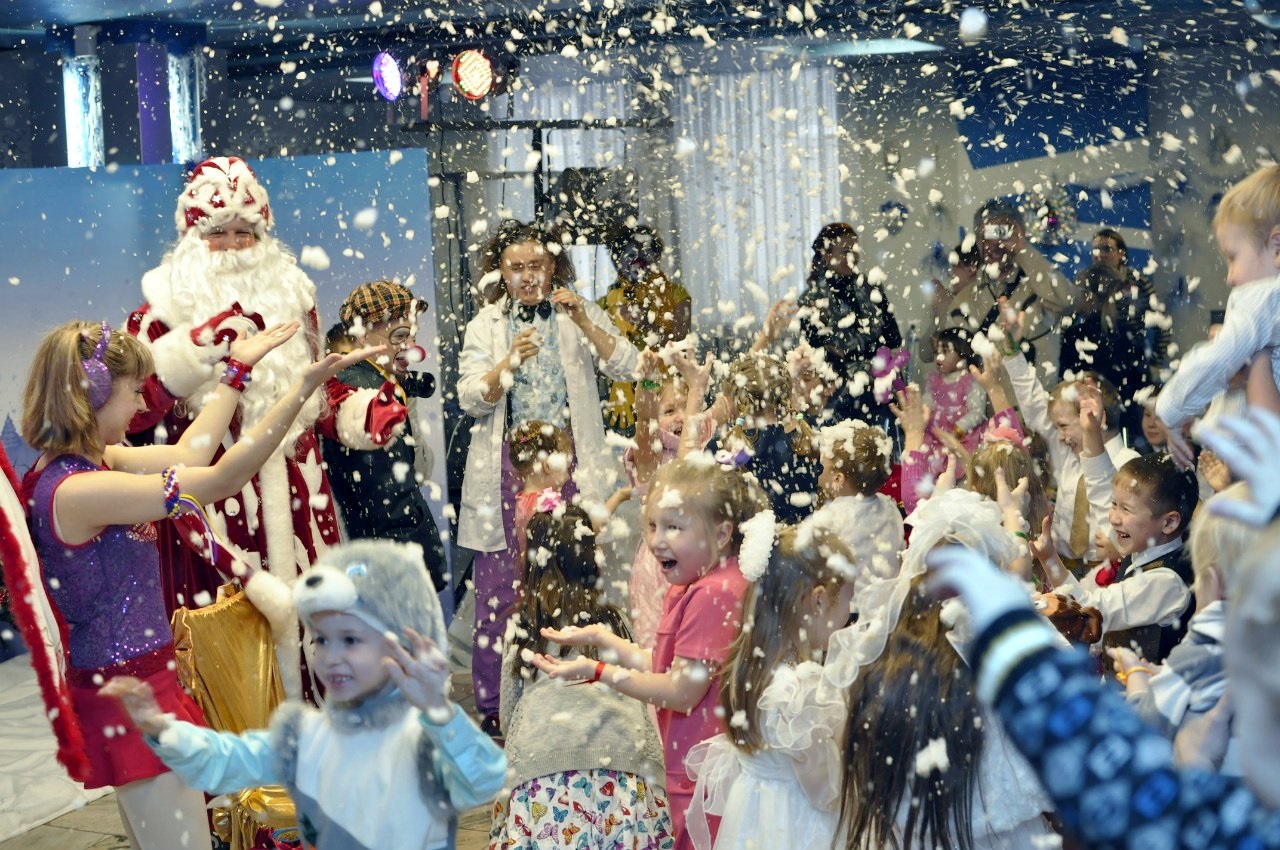 Новогодние детские елки в гостиницах Санкт-Петербурга